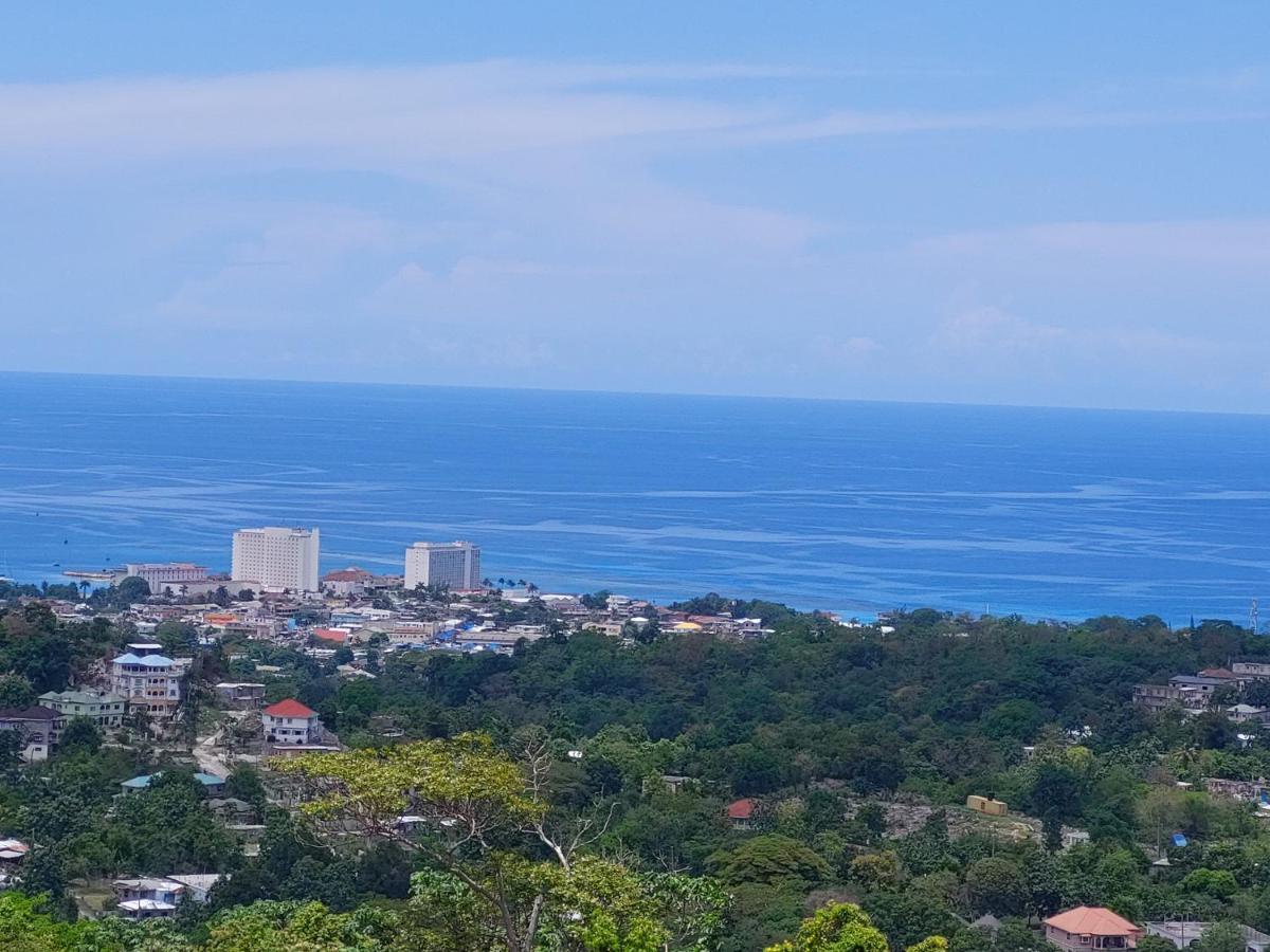 Pyramid Joy, 2 Bedroom Villa, Ocho Rios, Jamaica Exterior photo